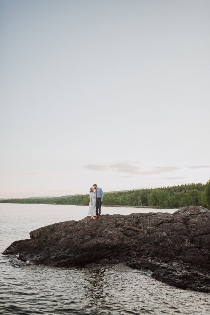 Duluth, MN elopement photographer